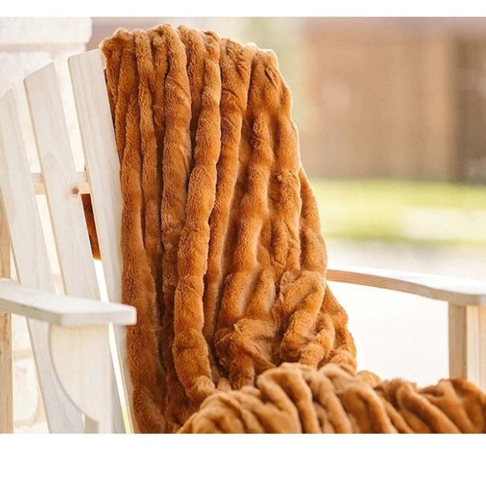 Luxurious Orange "Cathy Spice" Faux Fur Throw Blanket - Picture 2 of 15